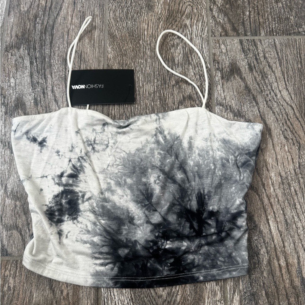 Fashion Nova Kiki tie dye crop top